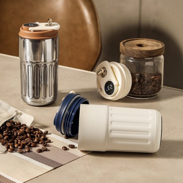 coffee cups