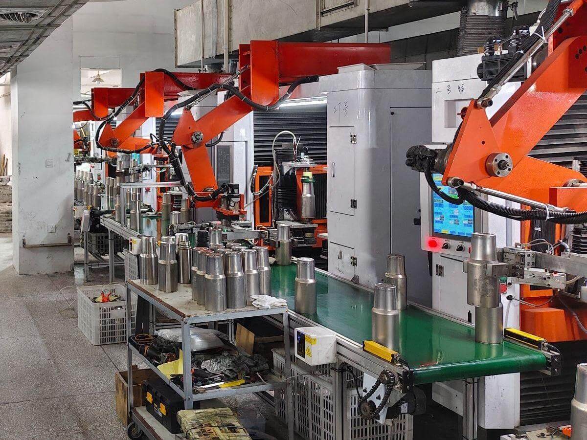 Insulated Water Bottles 12 Factory Equipment 2